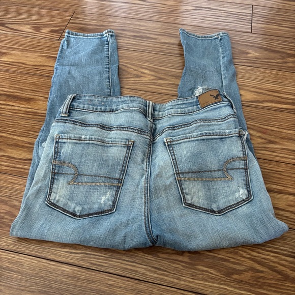 American Eagle Outfitters Light Blue Distressed High Rise Jegging Jeans - Picture 5 of 6